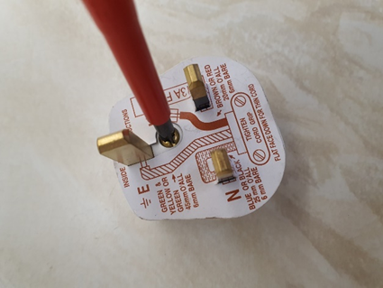 How to wire a plug UK