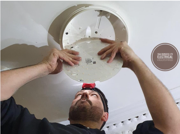 Replacing a Damaged Light Fitting - Electrical Faults Fixed