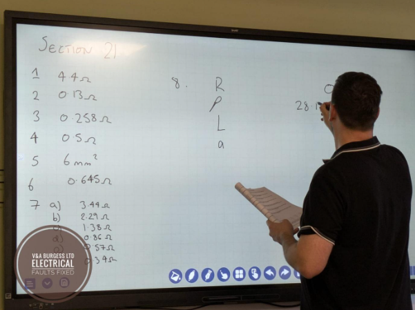 Teaching Electrical Science to a Class - Paul Higgins, Electrical Faults Fixed, Liverpool