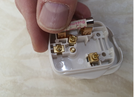 How to wire a plug UK