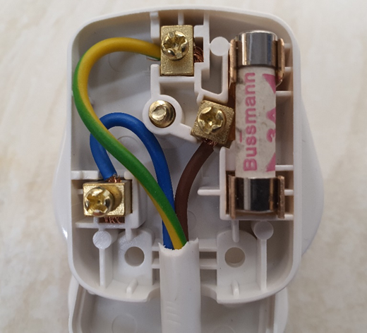 How to wire a plug UK