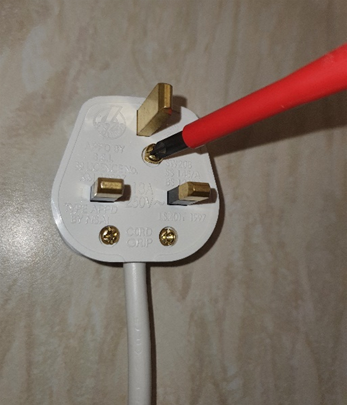 How to wire a plug UK