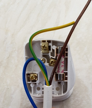 How to wire a plug UK