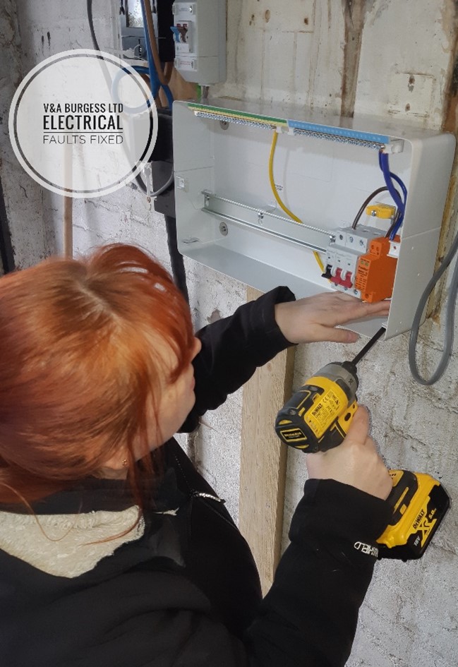 Electrician in Liverpool: Kate installing a consumer unit/fusebox